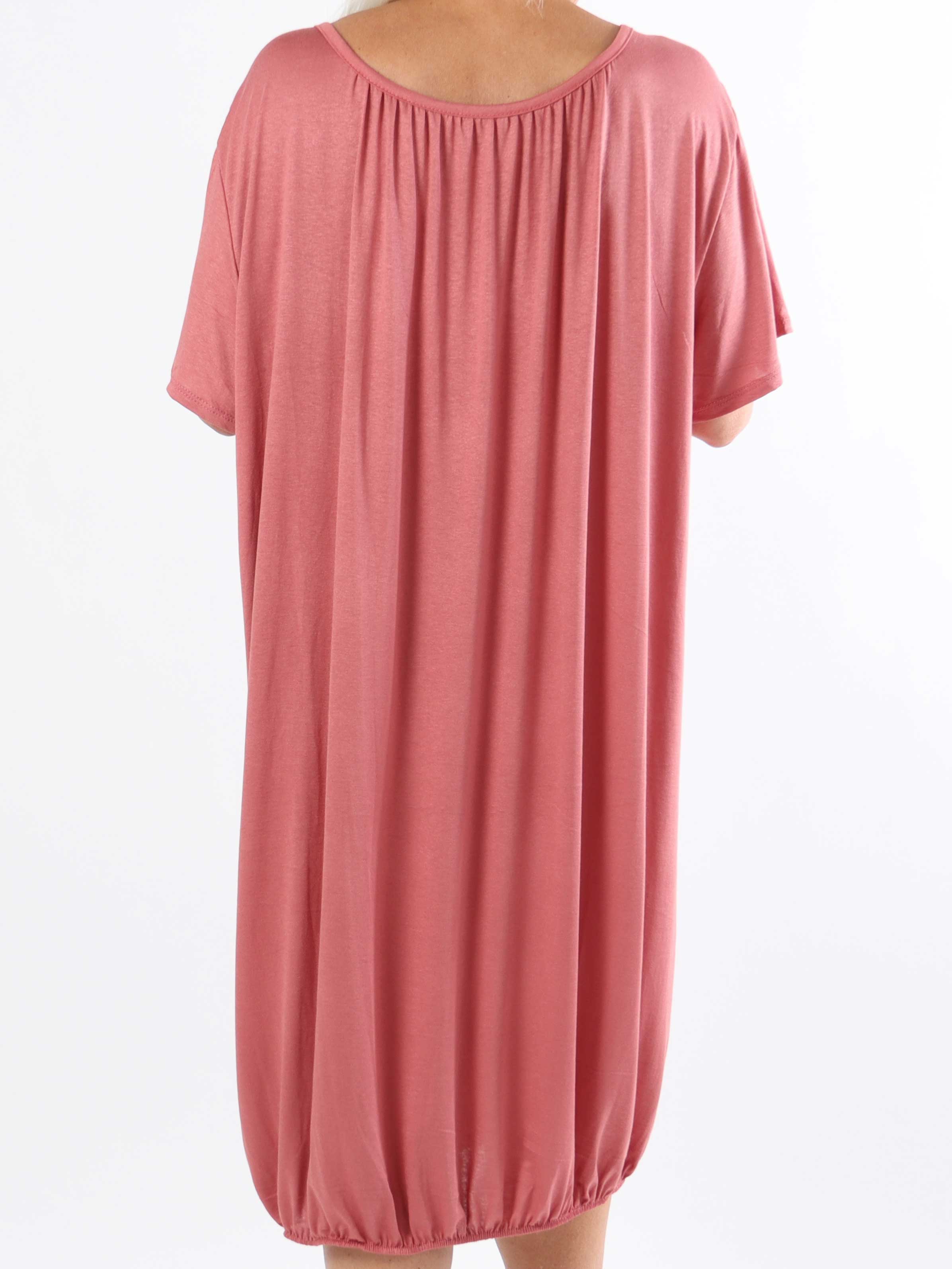 Miracle Dress - Basis plus size kjole i viskose med elastik forneden